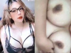 Lộ Clip Sex Jummy Bắp Hot Tiktoker Khoe Cặp Vú Bự Siêu Khủng