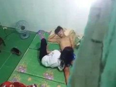 Quay Lén Anh Em Loạn Luân Khi Ba Mẹ Vắng Nhà